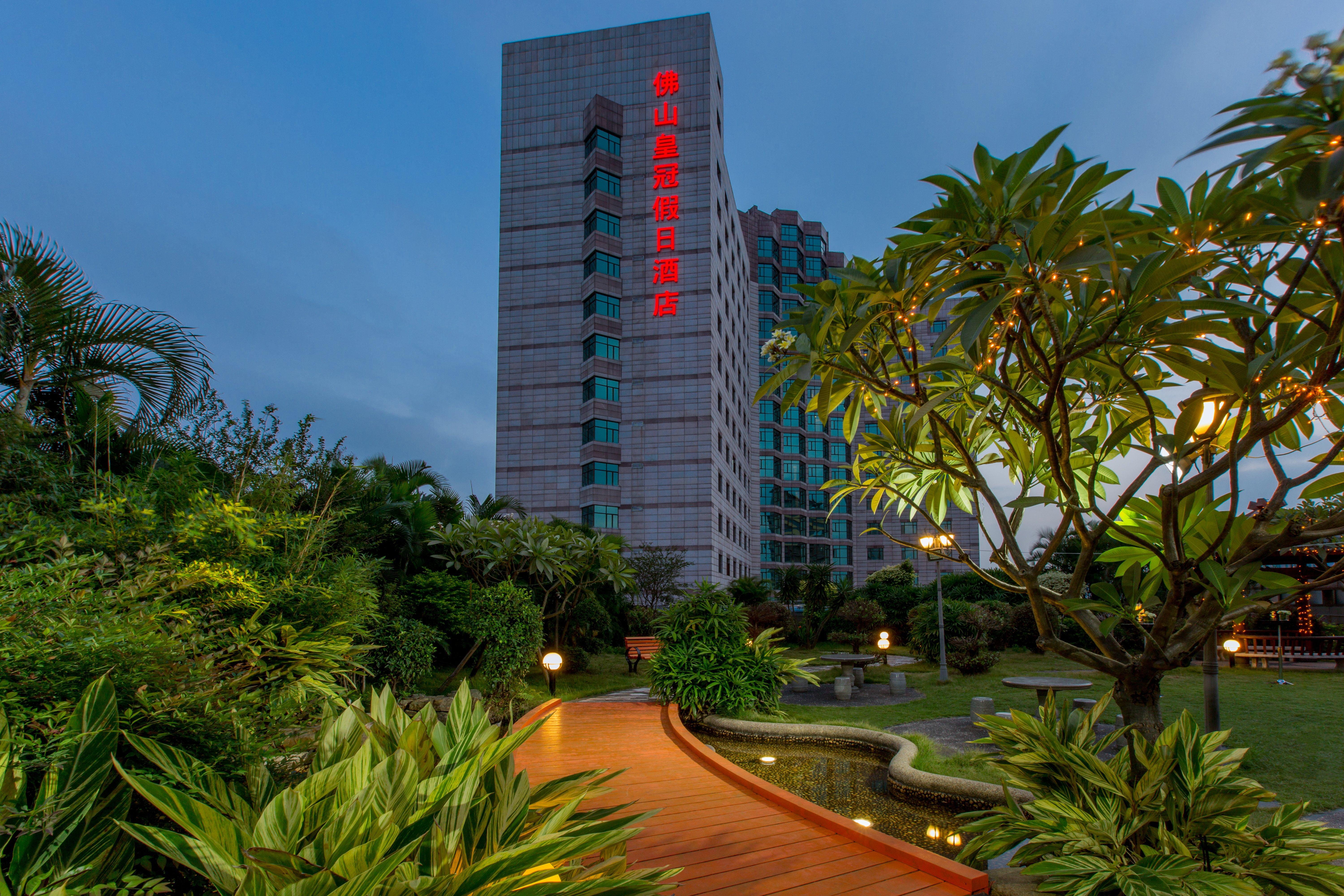 Crowne Plaza Foshan By Ihg - Canton Fair Free Shuttle Bus Exterior photo