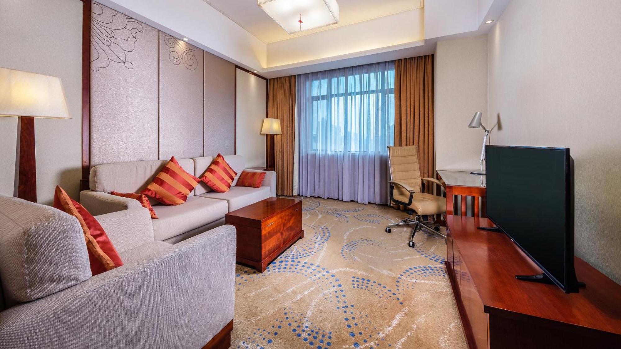 Crowne Plaza Foshan By Ihg - Canton Fair Free Shuttle Bus Exterior photo