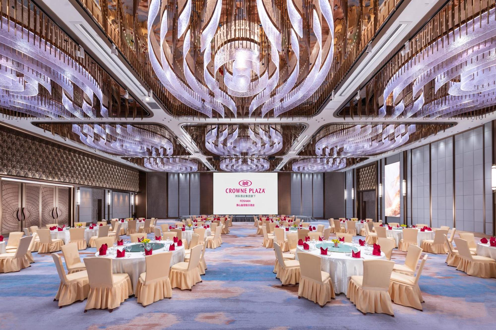 Crowne Plaza Foshan By Ihg - Canton Fair Free Shuttle Bus Exterior photo