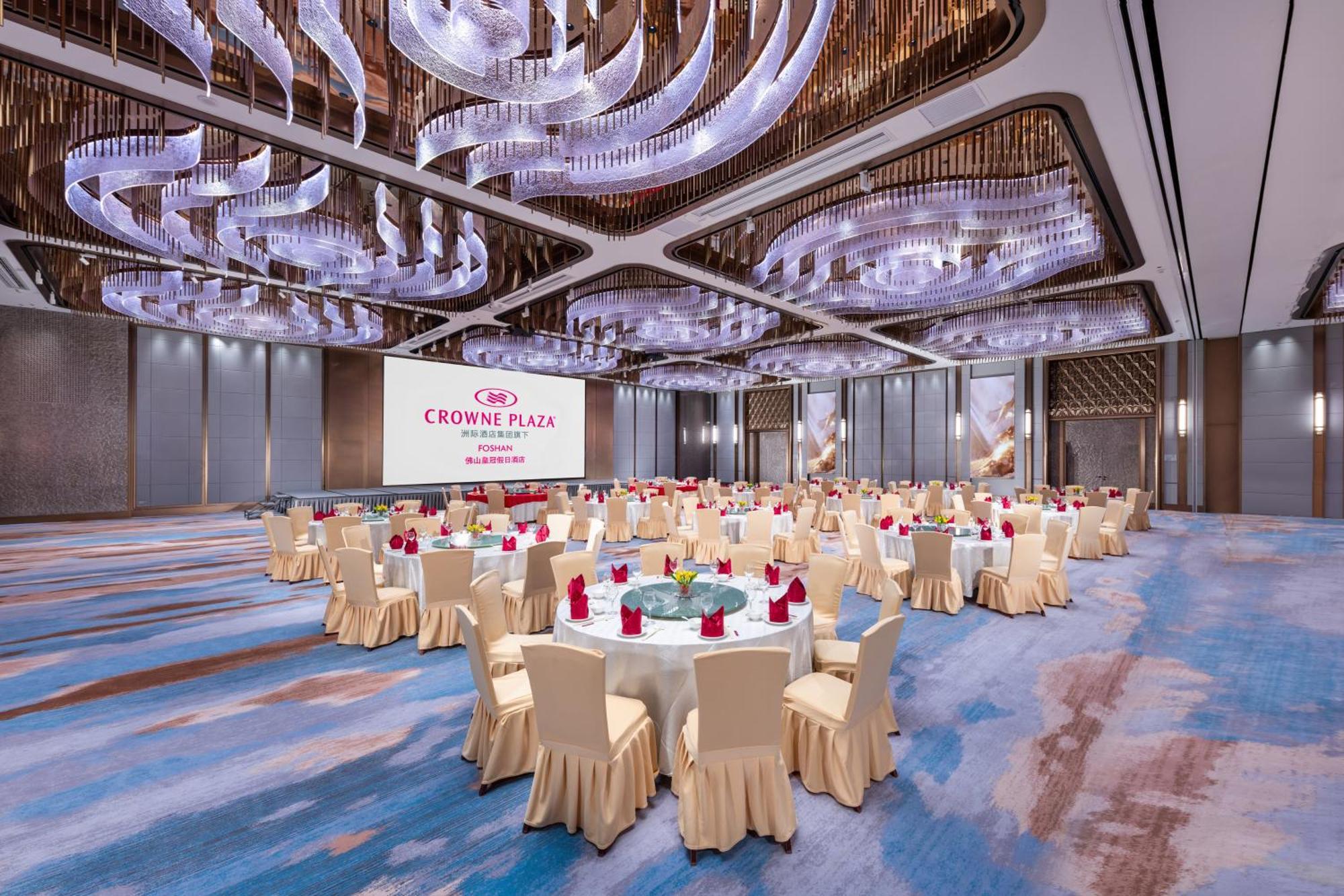 Crowne Plaza Foshan By Ihg - Canton Fair Free Shuttle Bus Exterior photo
